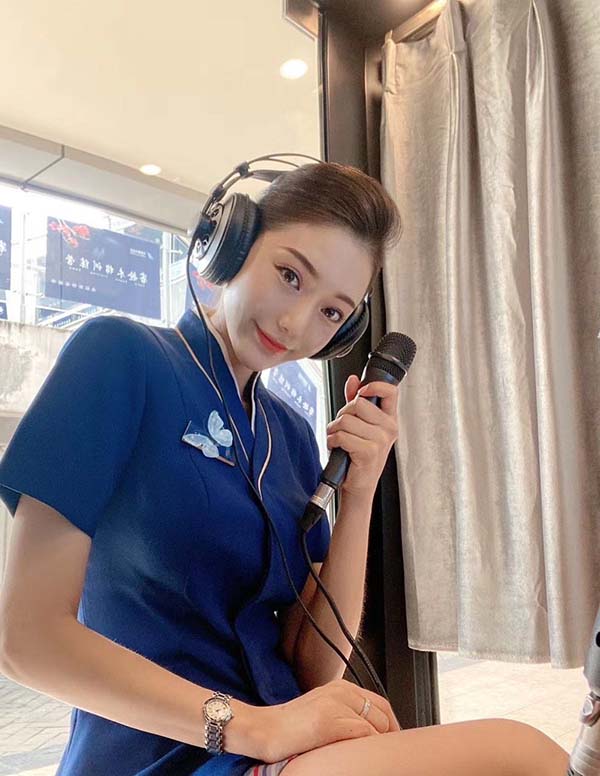 旧金山围经纪人微信